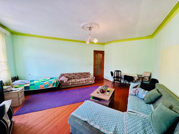 2 otaqlı, köhnə tikili, 60 m², satılır