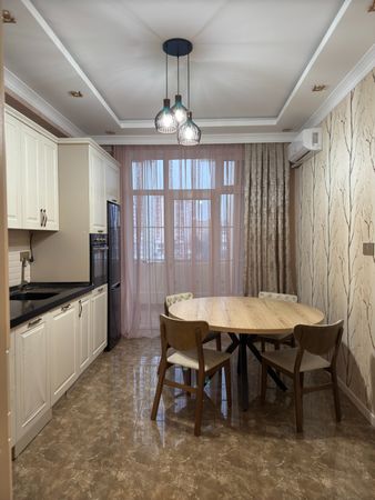 3-otaqlı Yeni Tikili, 6 Cı Mikrorayon, 132 M²
