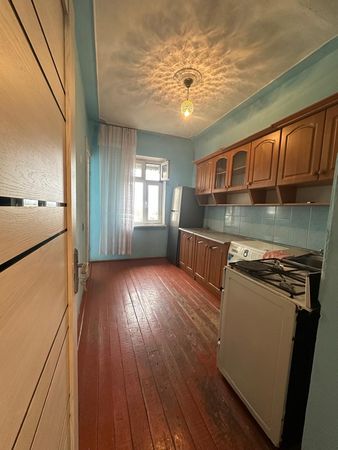 3-otaqlı Köhnə tikili, Mingəçevir şəhəri. Naxçivan küç., 80 m²