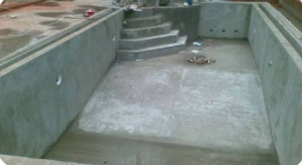 Hovuzlarda beton işləri