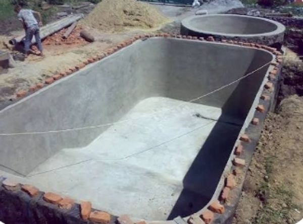 Hovuzlarda beton işləri