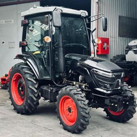 Traktor "Solid 704", 2025 il