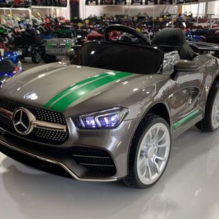 Uşaq avtomobili "Mercedes 6679"