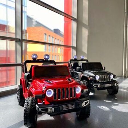 Uşaq avtomobili "Rubicon 938"