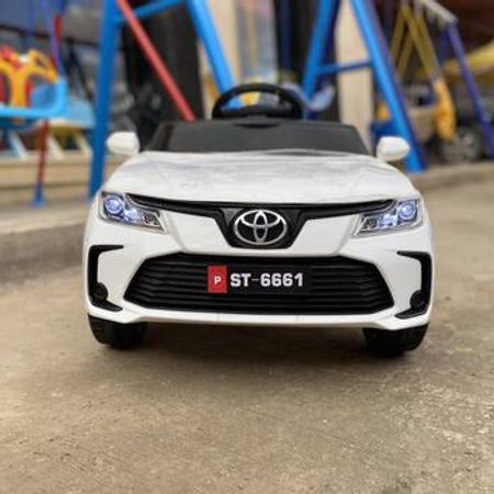 Uşaq avtomobili "Toyota 6661"