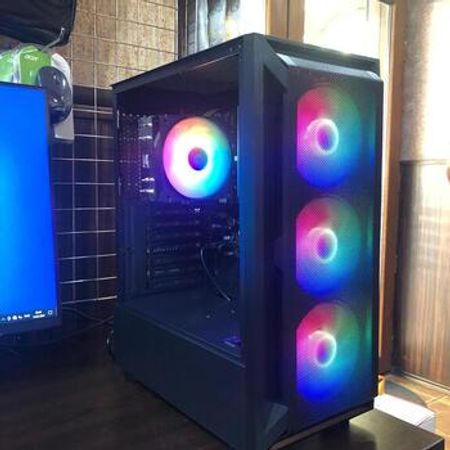 Masaüstü kompüter "Zalman"