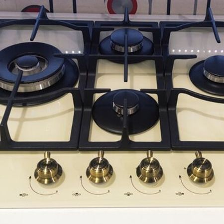 Qaz plitəsi "Lanova"