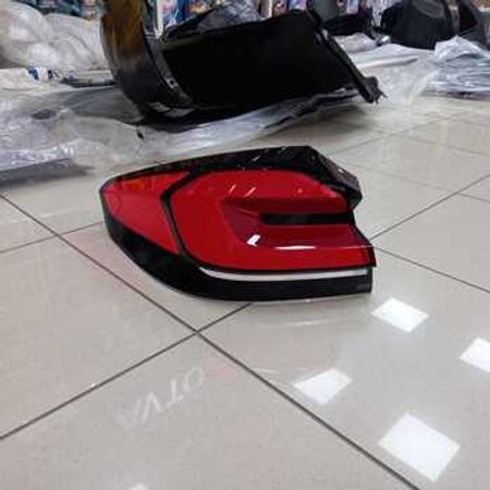 "BMW G30" stop işıqları