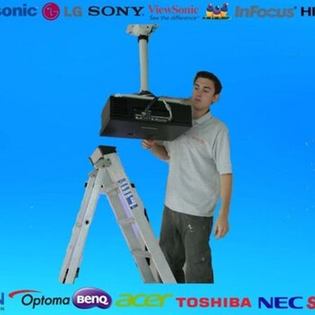 Proyektor quraşdırılması