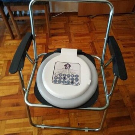 Xəstələr üçün unitaz