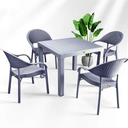 Bağ üçün masa və oturacaqlar