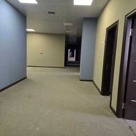 Ofis icarəyə verilir, 28 May m.