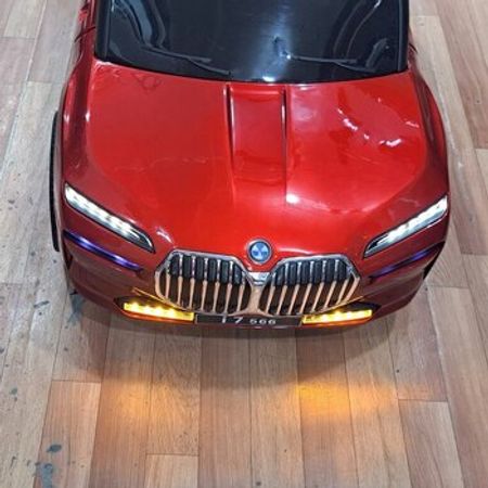 Oyuncaq avtomobil "BMW"