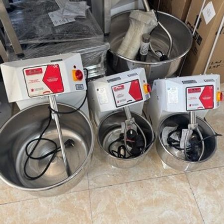 Xəmir yoğuran "Süper mikser"