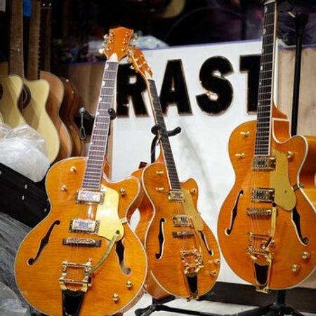 Elektro gitara – Musiqi alətləri – ucuztap.az