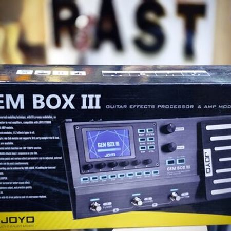 Gitara effekt pedalı