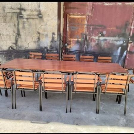 Masalar və oturacaqlar