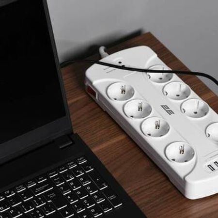 Elektrik uzadıcı "2E WITH 8 SOCKETS AND A SWITCH 3G1.5, 3M, WHITE"