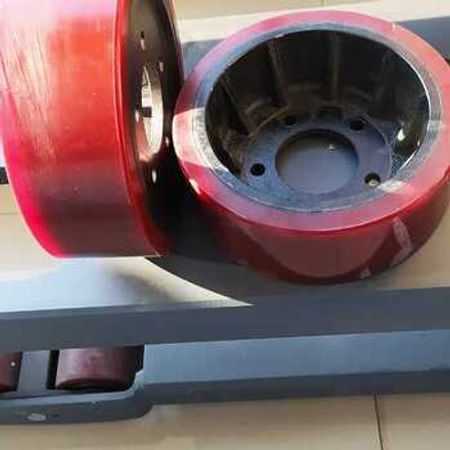 Elektro pallet təkəri 195x70 mm PU