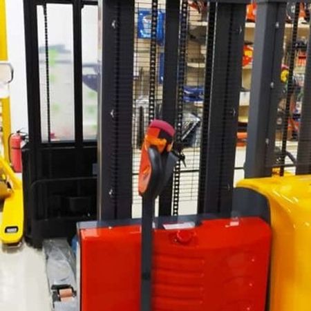 Batareyalı yükləyici "Lonking FB15"