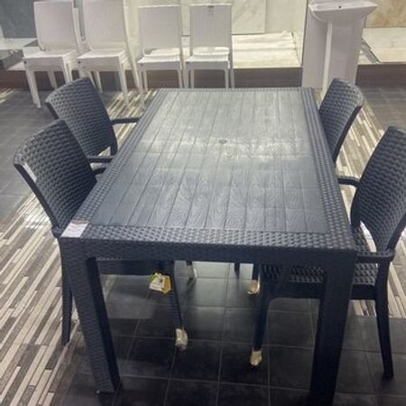 Masa və oturacaqlar