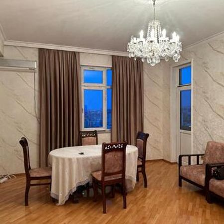 2-otaqlı yeni tikili kirayə verilir, Azadlıq m., 70 m²