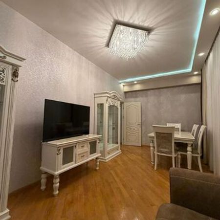 3-otaqlı yeni tikili kirayə verilir, Nizami m., 120 m²