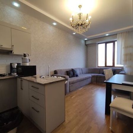 2-otaqlı yeni tikili kirayə verilir, Kamil Balakişiyev küç., 65 m²