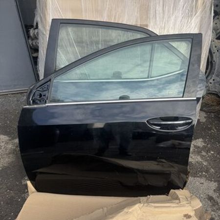 Toyota Corolla qapıları – Ehtiyat hissələri – ucuztap.az