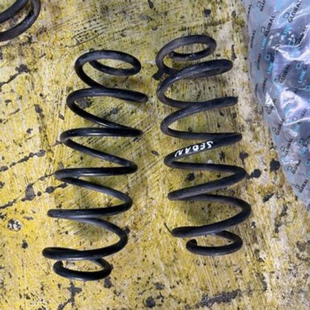 Toyota Corolla yayları – Ehtiyat hissələri – ucuztap.az
