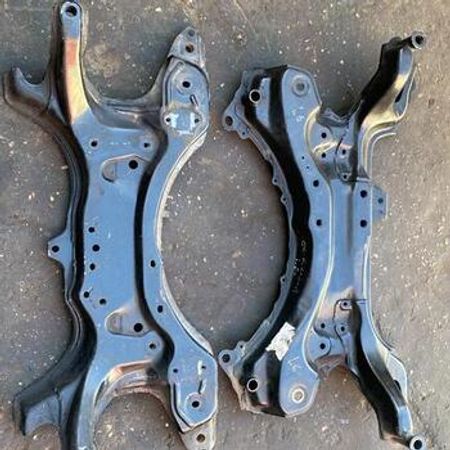 Toyota Corolla travesi – Ehtiyat hissələri – ucuztap.az
