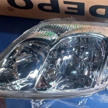 Toyota Corolla farası – Ehtiyat hissələri – ucuztap.az
