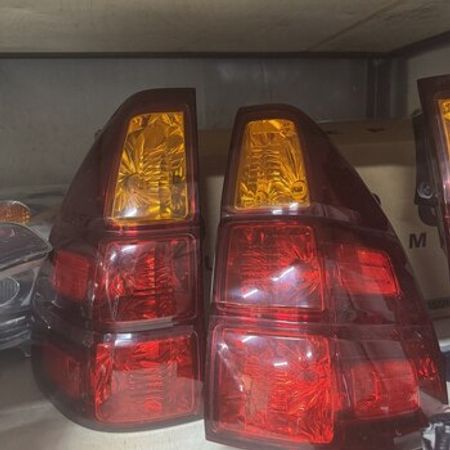 Toyota Prado stop işıqları – Ehtiyat hissələri – ucuztap.az