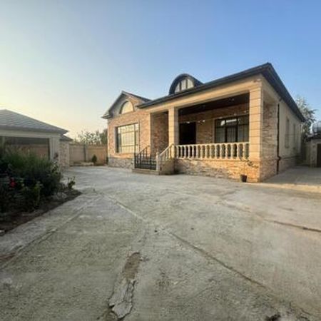 Həyət evi, Novxanı qəs.