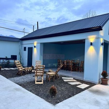 Bağ evi kirayə verilir, Qəbələ ş.