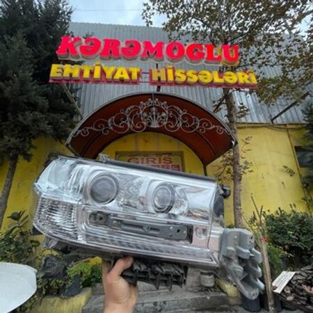 "Land Cruiser 200 2020" ön farası