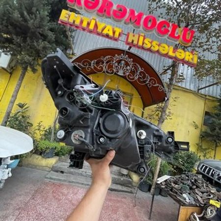 “Lexus es350 2022” ön farası