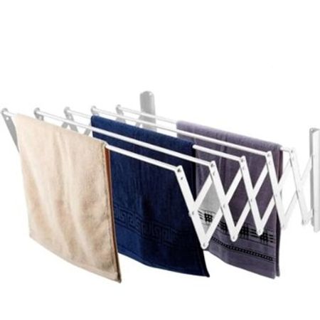 Paltar qurudan asılqan