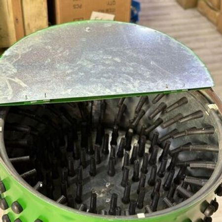 Toyuq tükü yolan aparat