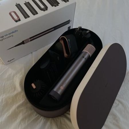 Dyson Airstrait Jasmer Plum saç ütüsü