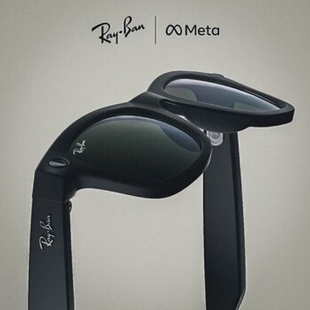 RayBan Meta Matte Black Polarized Transition Glass