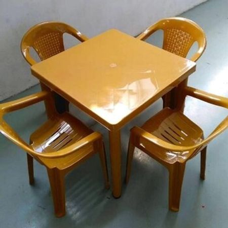 Masa və oturacaqlar