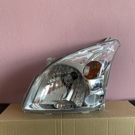Toyota Land Cruiser Prado 2003-2008 ön farası – Ehtiyat hissələri – ucuztap.az