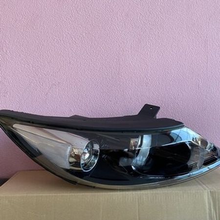 Kia Sportage 2011 ön farası – Ehtiyat hissələri – ucuztap.az