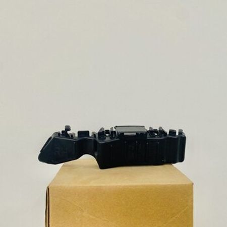 "Hyundai Accent 2011" ön kirşəsi