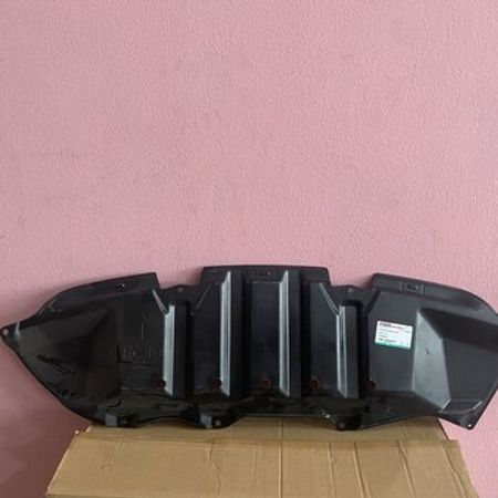 Toyota Corolla 2008 bufer altlığı – Ehtiyat hissələri – ucuztap.az