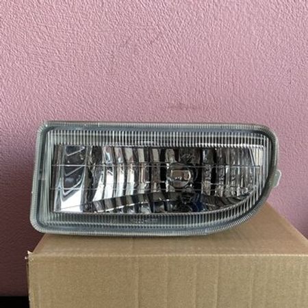 "Toyota Land Cruiser 2005" ön duman işığı