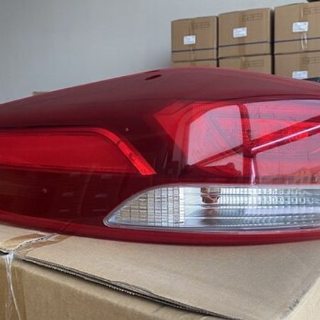 Hyundai Elantra 2016 stop işığı – Ehtiyat hissələri – ucuztap.az