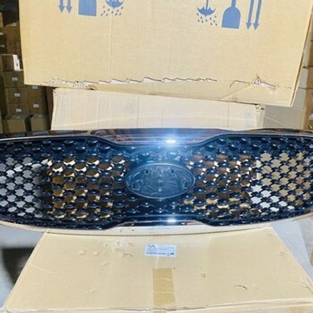 Kia Sorento 2015 radiator barmaqlığı – Ehtiyat hissələri – ucuztap.az