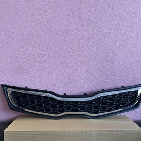 "KİA Rio" radiator barmaqlığı